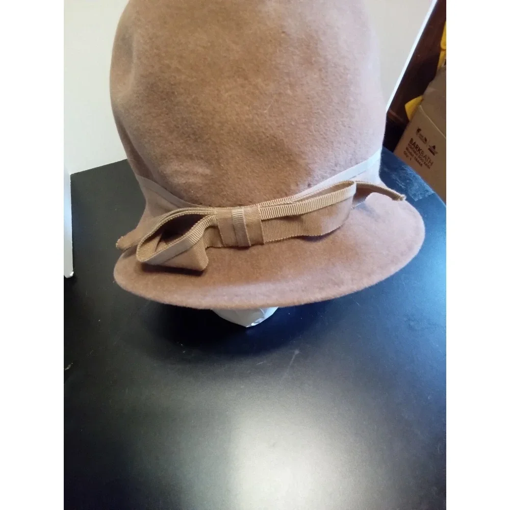 Vintage Peachbloom Velour Merrimac Body Brown Fur Felt Cloche Hat‎ Size 22
